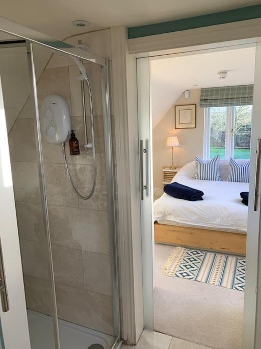 Annexe Near Malmesbury / Tetbury Apartman Hankerton Kültér fotó